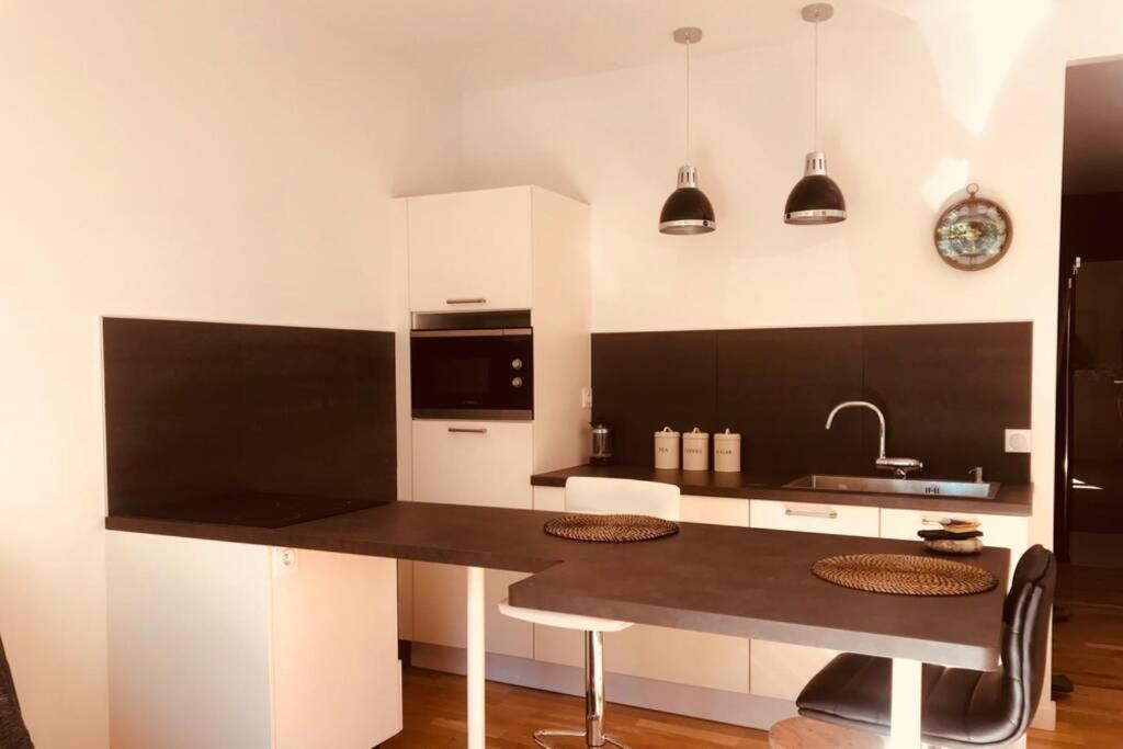 Appartabassens Apartment Bassens  Ngoại thất bức ảnh